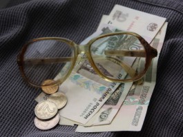 Зампред Совета Федерации: Соцвыплаты и пенсии проиндексируют, несмотря на падение рубля